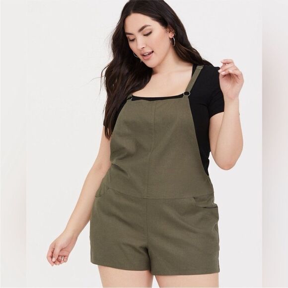 Torrid Green Linen Blend Short-all Romper Size 4 Sleeveles Pockets - Picture 1 of 15